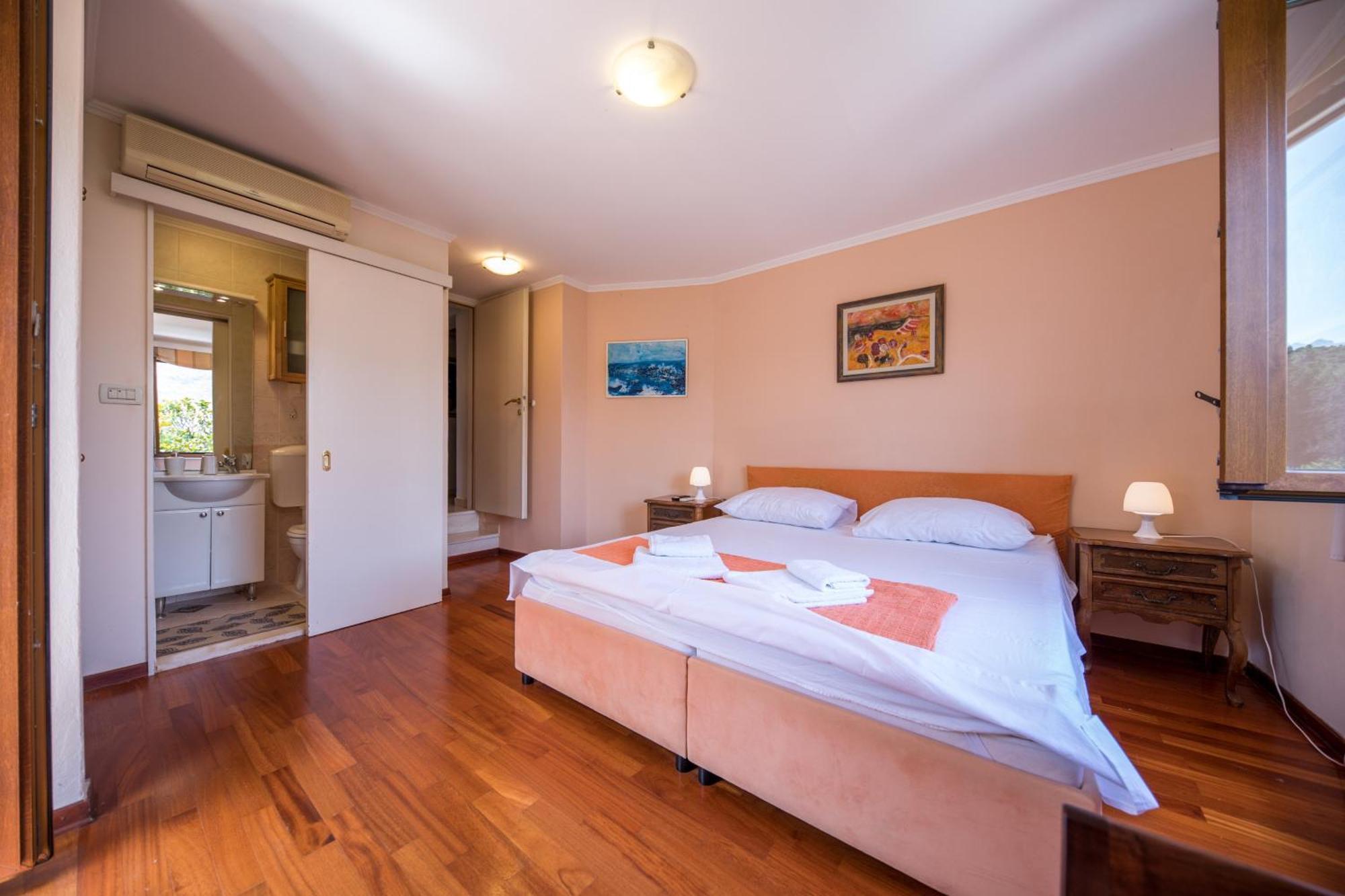 Holiday Home Lapad Beach Royal Дубровник Экстерьер фото