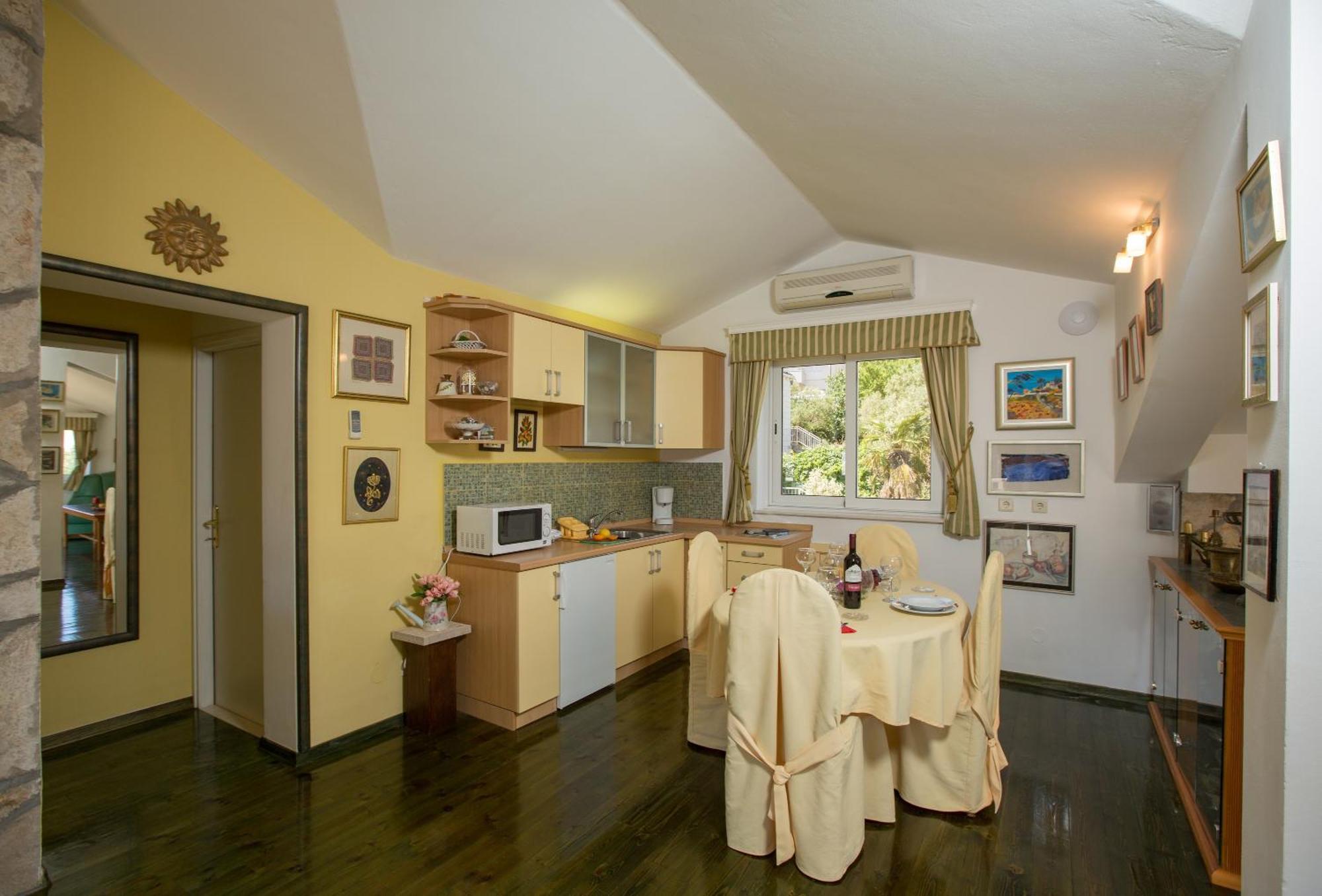 Holiday Home Lapad Beach Royal Дубровник Экстерьер фото