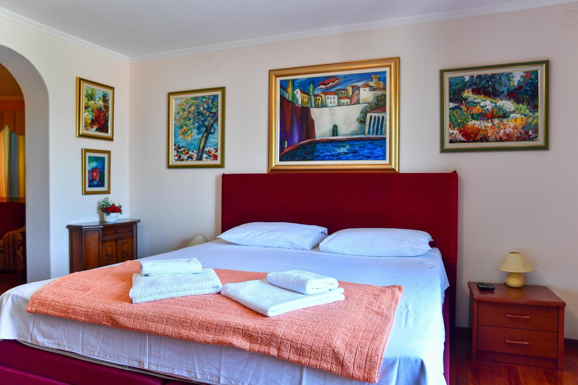 Holiday Home Lapad Beach Royal Дубровник Экстерьер фото
