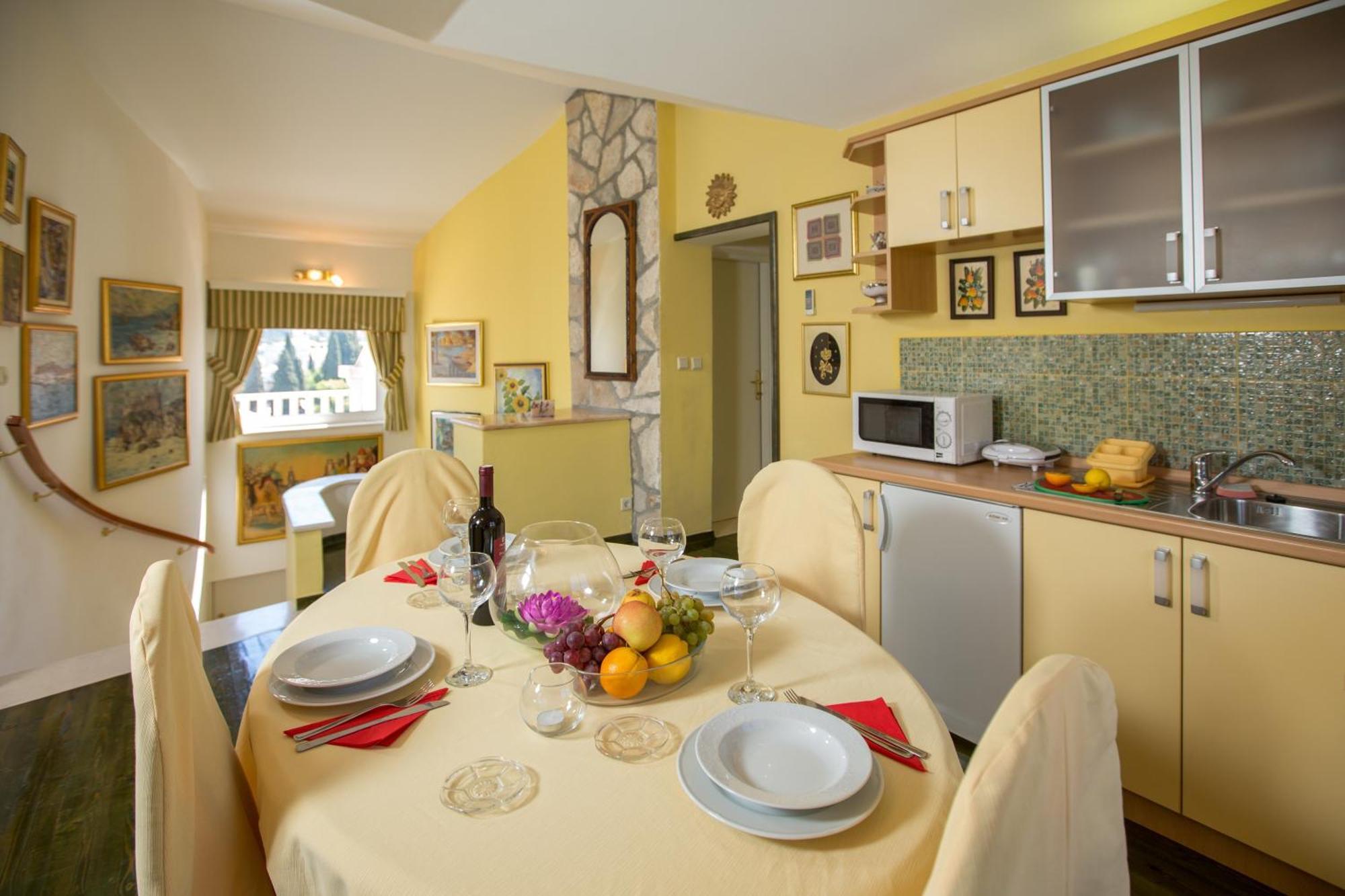 Holiday Home Lapad Beach Royal Дубровник Экстерьер фото