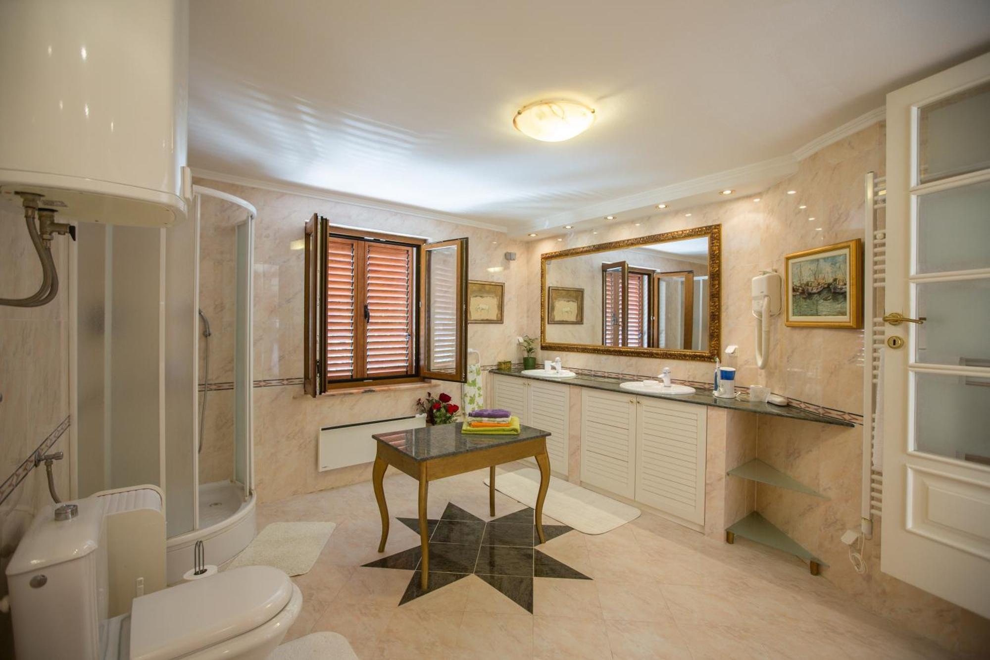 Holiday Home Lapad Beach Royal Дубровник Экстерьер фото