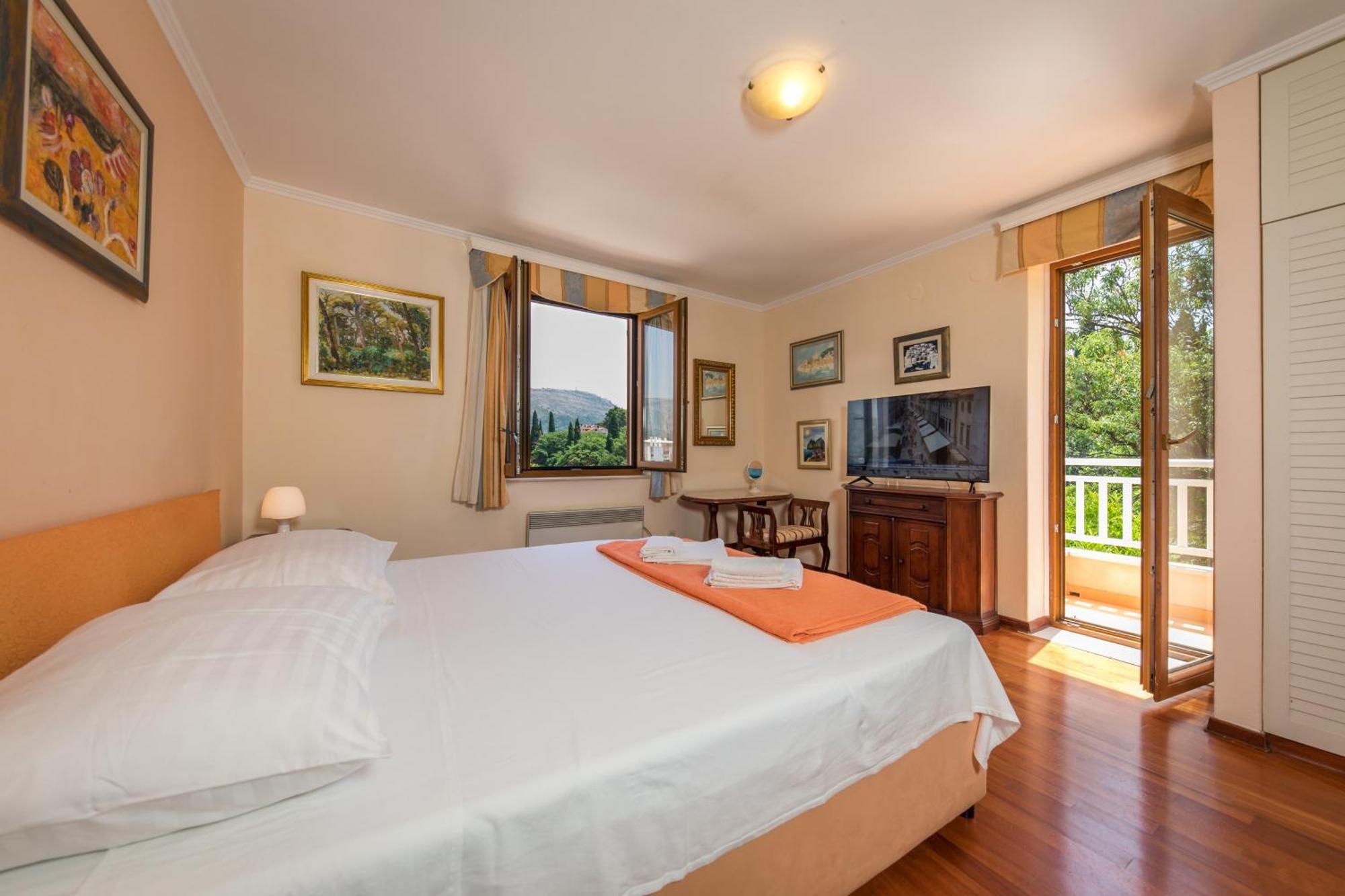 Holiday Home Lapad Beach Royal Дубровник Экстерьер фото